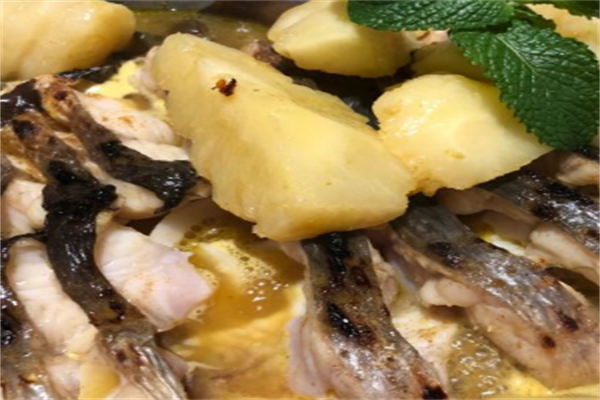 添魚全鏡水果烤魚