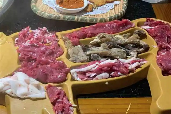 遇見江湖火鍋加盟