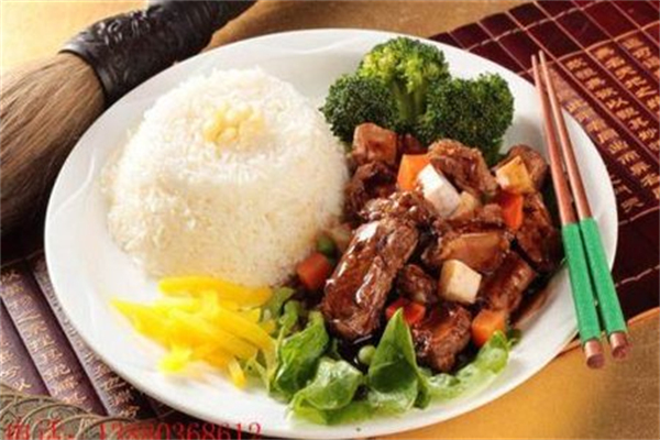筷意點品質快餐加盟