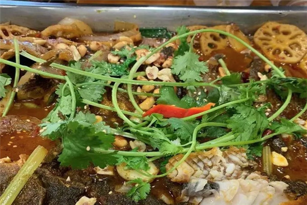 萬州烤魚雞煲加盟