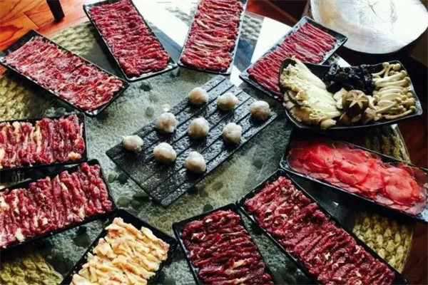 濠江牛肉火鍋加盟