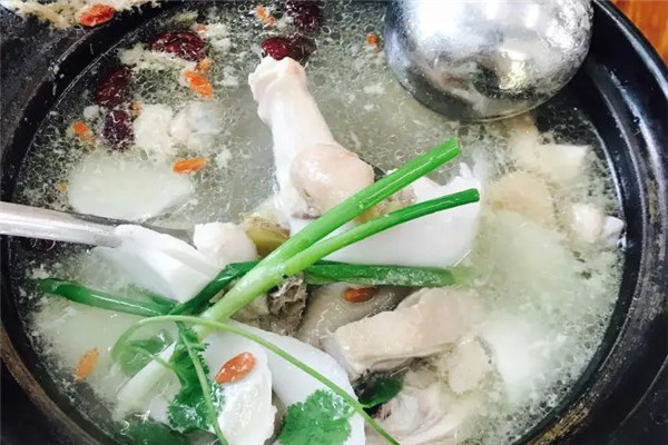 南國風(fēng)情椰子雞加盟