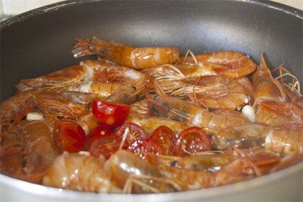 大鍋燉魚