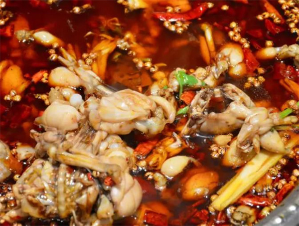 味仙瘋美蛙魚頭火鍋