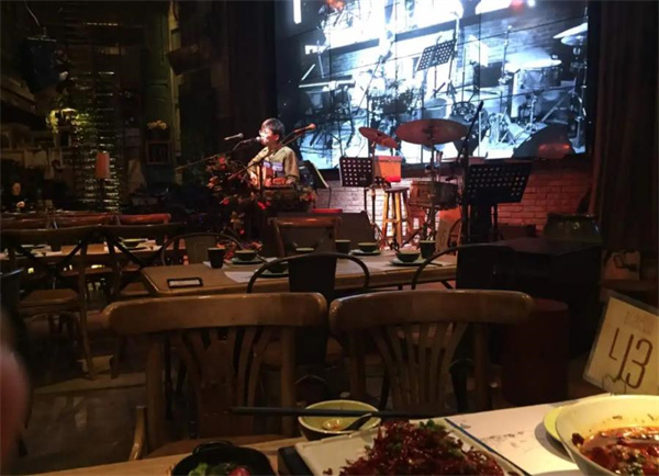 苗韻竹蓀鵝餐飲