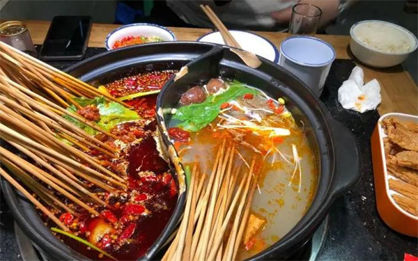 兩三事串串香