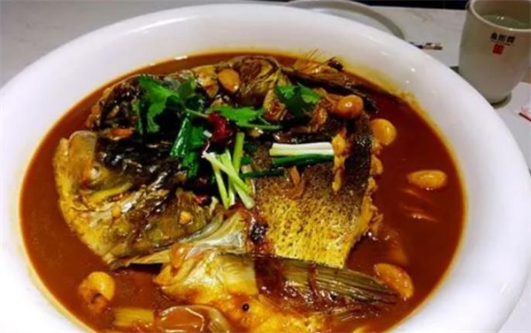 魚圖騰魚頭泡餅