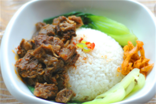畢記老字號(hào)牛肉干飯