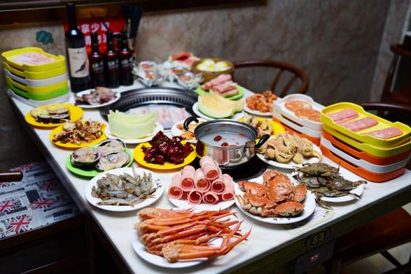 其美烤肉自助火鍋加盟