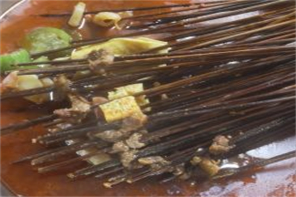 老萬手提式串串香加盟
