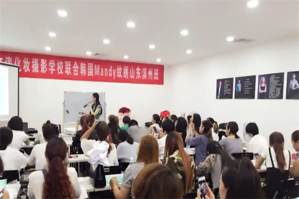 栢翼美業(yè)培訓(xùn)加盟