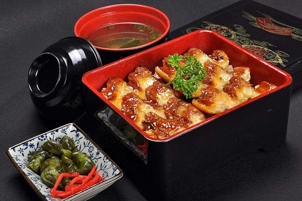 饅響鰻魚(yú)飯加盟