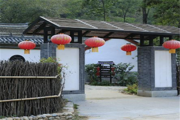 六加伊農(nóng)家樂
