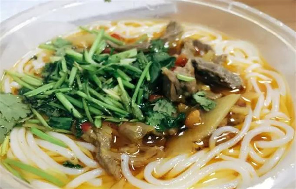 新軒粒泡椒牛肉米線