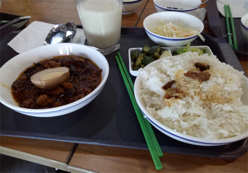 實(shí)久莊鹵肉飯加盟