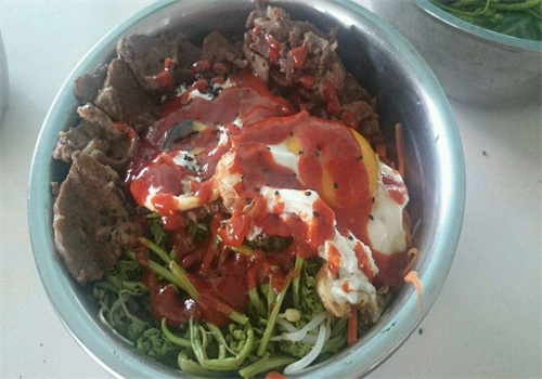 琪琪烤肉拌飯加盟