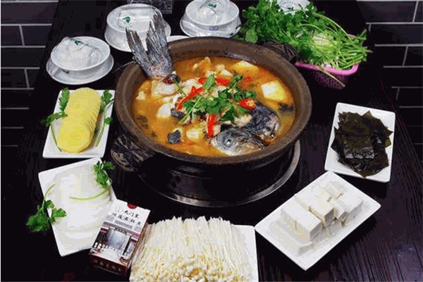 東哥石鍋魚加盟