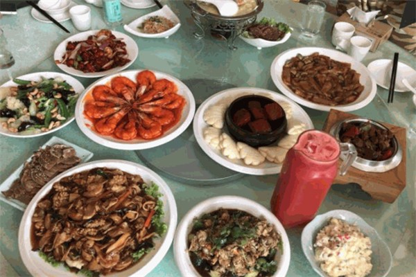 巴爾頓大飯店加盟