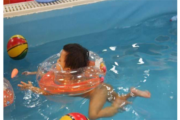 嬰侶王子嬰兒游泳館加盟