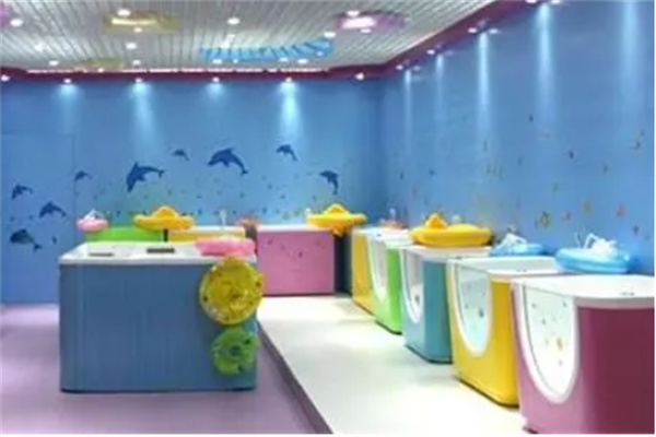美嬰堡嬰幼兒游泳館加盟