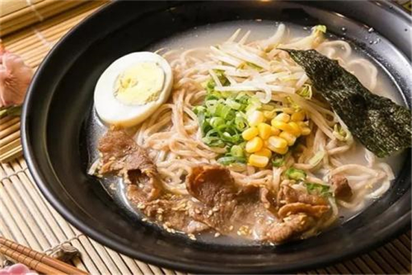 阿寶面館加盟