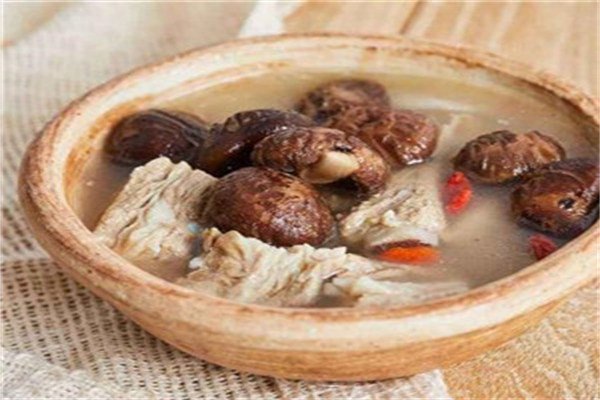 小肥燉湯