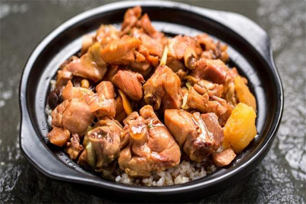 六味居黃燜雞米飯加盟