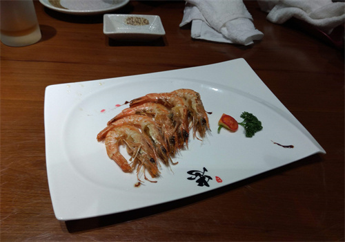 和創(chuàng)忠日本料理鐵板燒加盟