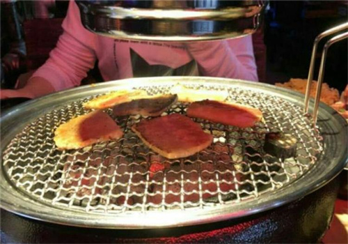 八加一炭火燒肉海鮮加盟