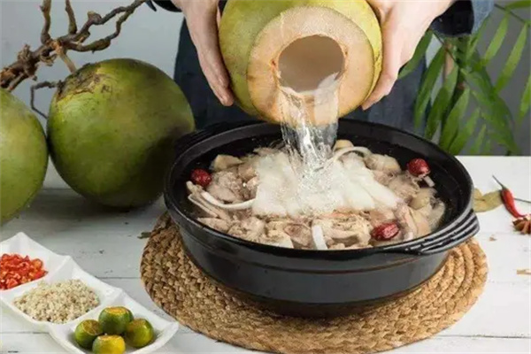御園四季椰子雞加盟