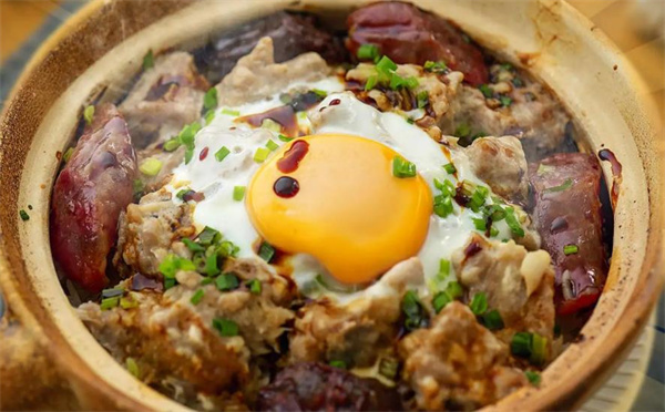 粵一絕煲仔飯