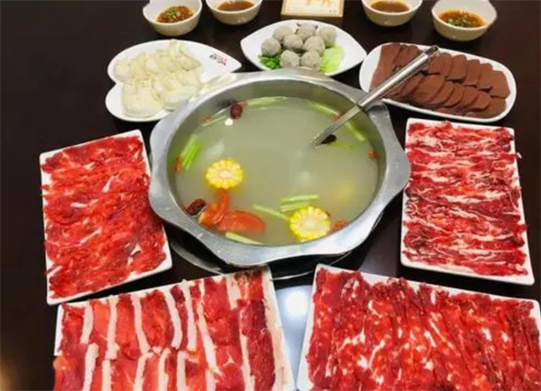 越來越牛牛肉火鍋