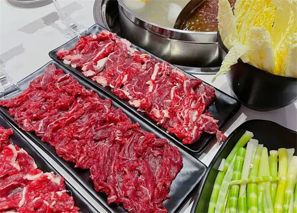 越來越牛牛肉火鍋