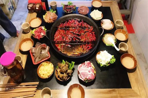 冠纓餐飲火鍋加盟