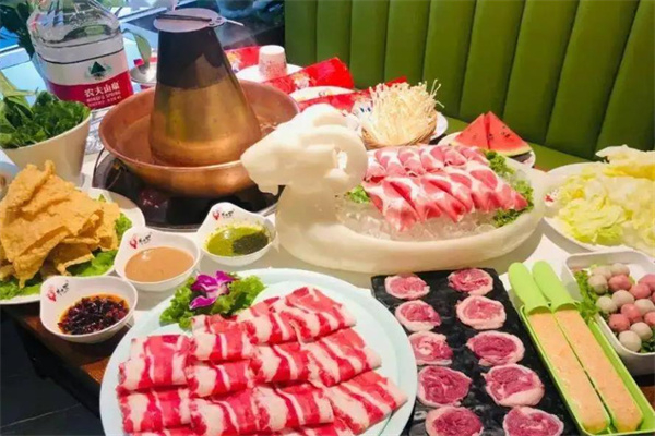 冠纓餐飲火鍋加盟