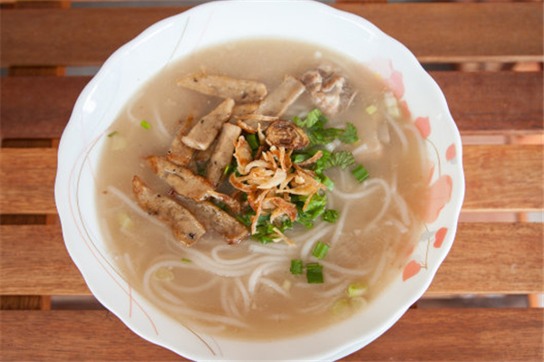 味先知鴨血粉絲湯
