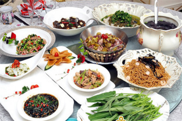 阿亮飯店加盟