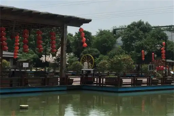 魚(yú)佬大生態(tài)農(nóng)莊加盟