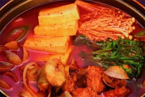 小胡子麻辣燙