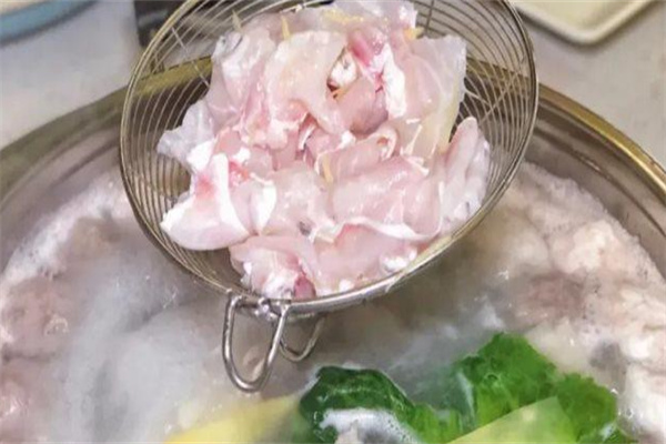 渝府我家泡菜魚火鍋加盟