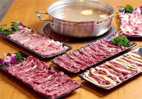 小牛廚藝潮汕牛肉火鍋加盟