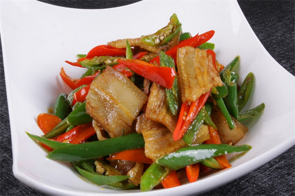 紅房子農(nóng)家菜加盟