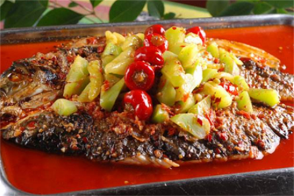 巴人雞咪咪魚鮮活館