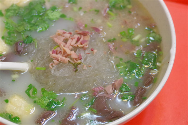 東東鴨血粉絲湯
