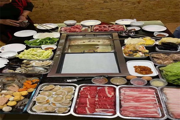中百味海鮮烤涮一體自助火鍋加盟