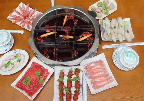 九宮格小火鍋
