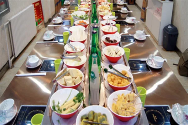 圍辣旋轉(zhuǎn)小火鍋