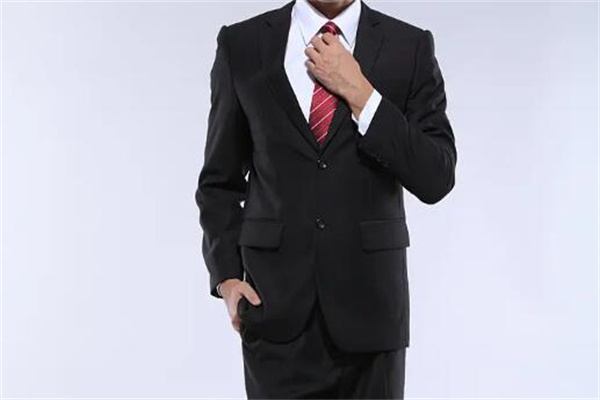領(lǐng)秀正裝男裝加盟