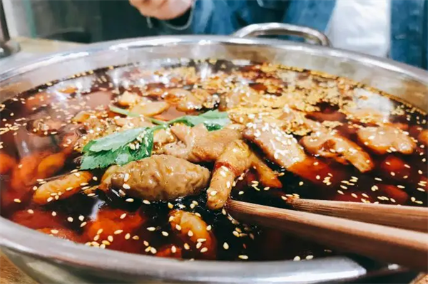 謝彬肥腸雞冷鍋串串