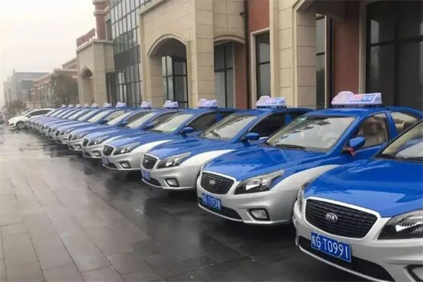 亮點(diǎn)汽車(chē)租賃加盟